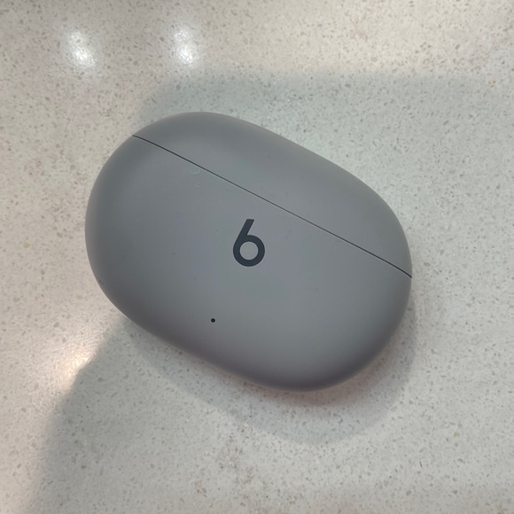Beats Studio Buds